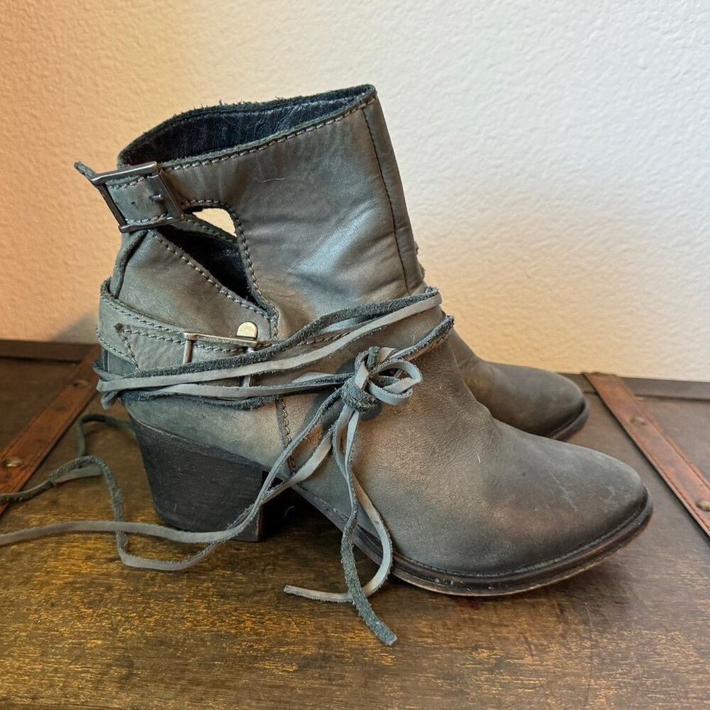 Free People Gray Leather Ankle Boots With Ties
